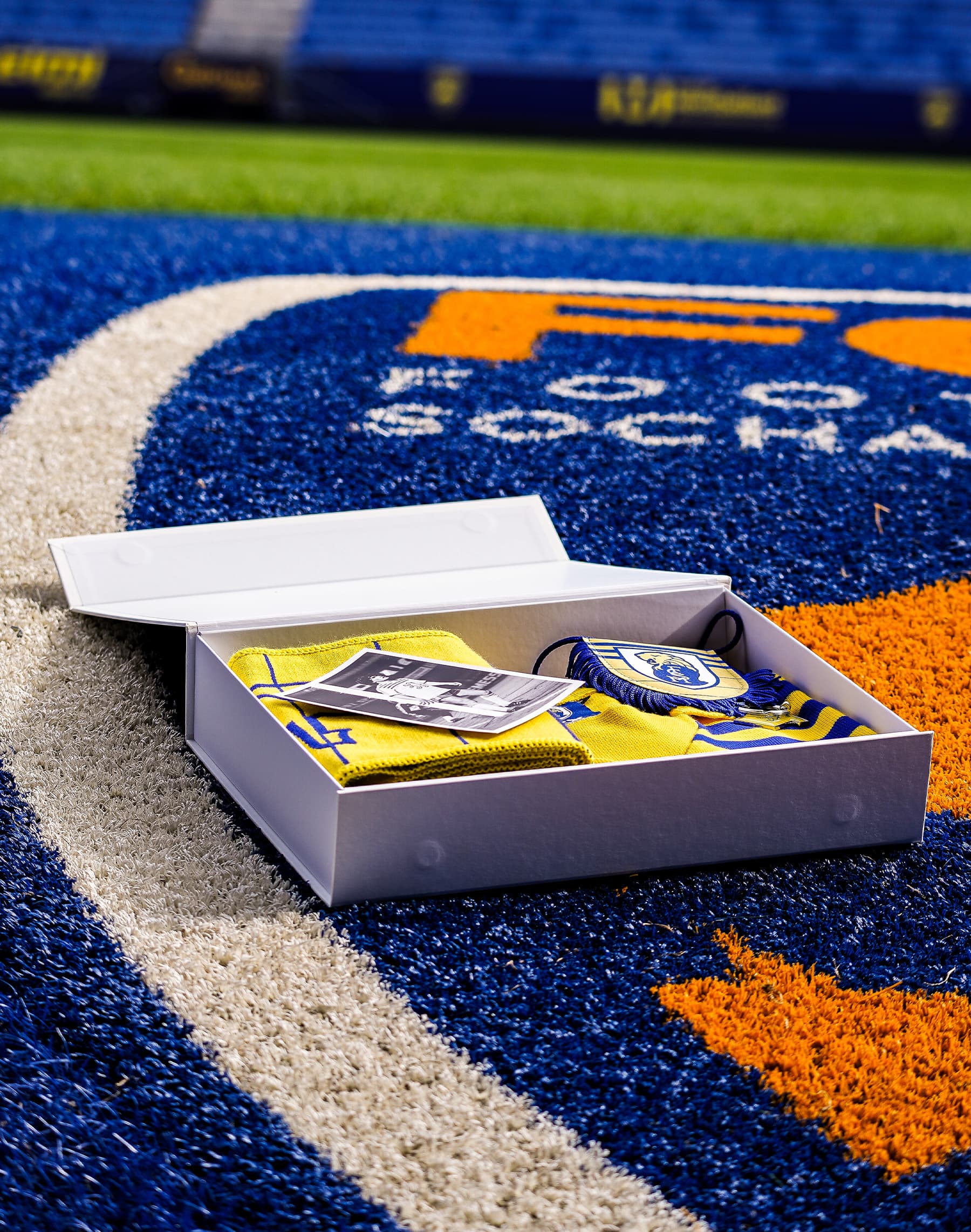 Box retro collector FCSM x PEUGEOT