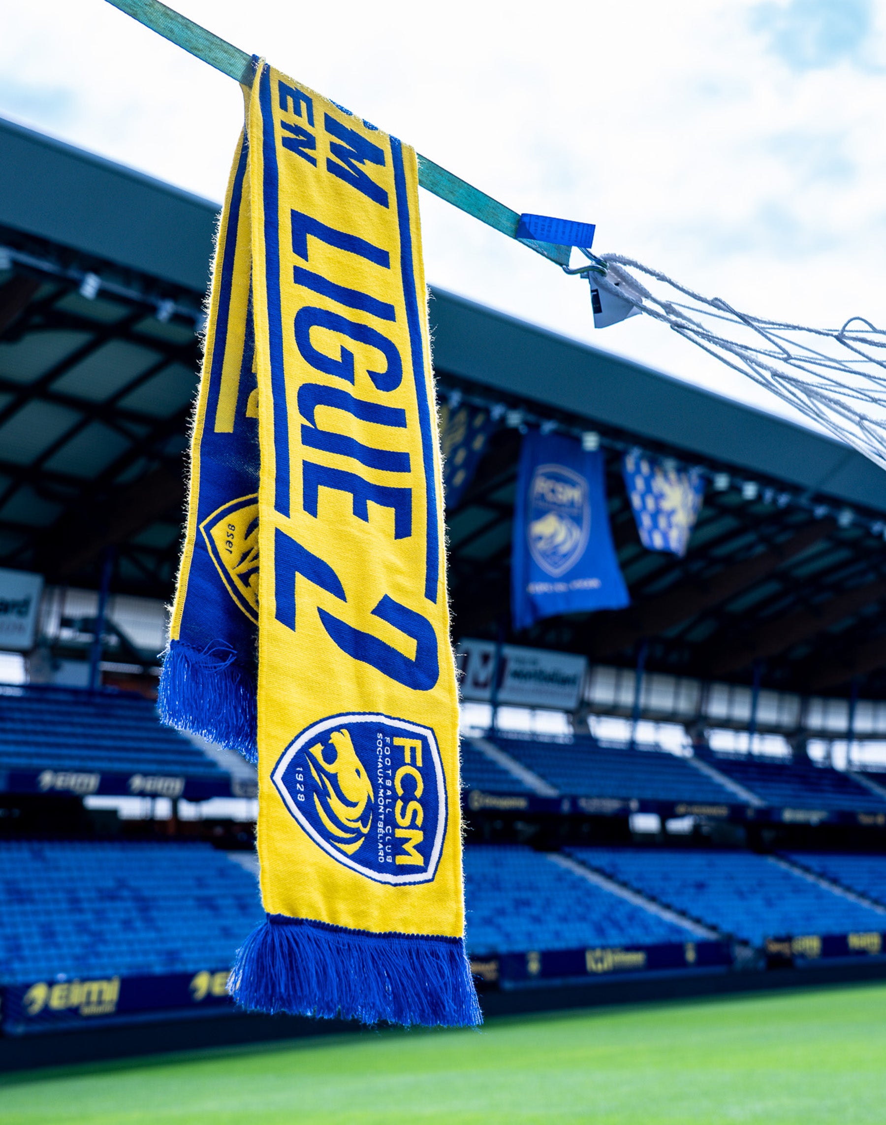 ÉCHARPE "LE FCSM DE RETOUR EN LIGUE 2"