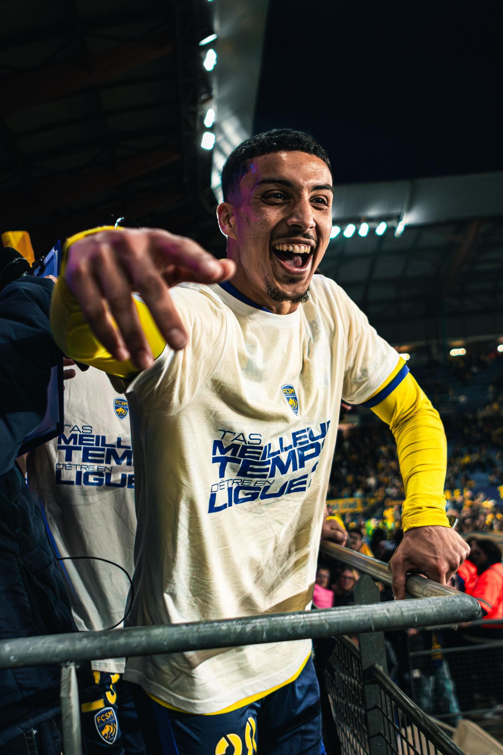 T-SHIRT "T'AS MEILLEUR TEMPS D'ÊTRE EN LIGUE 2"