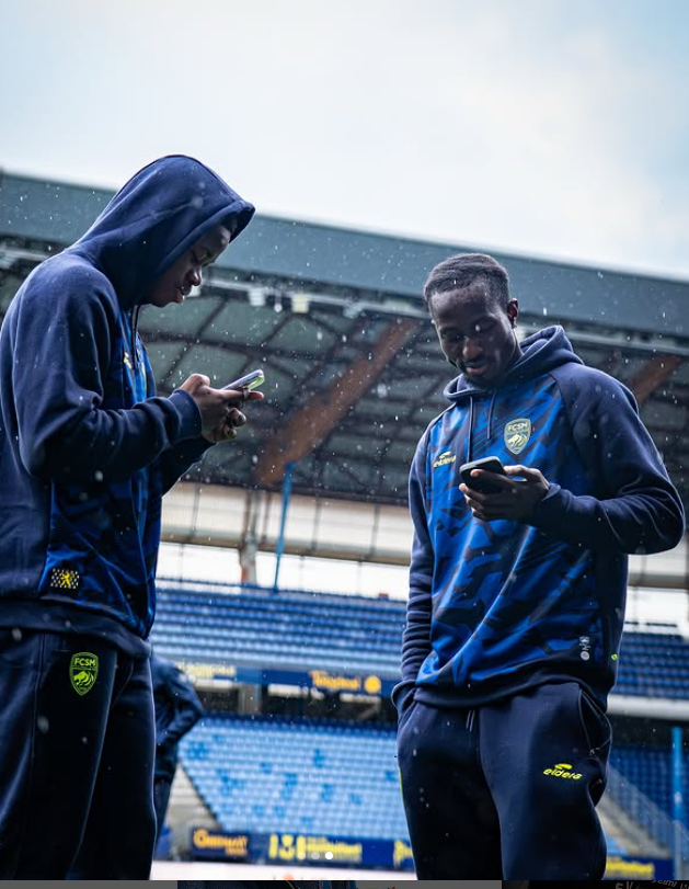 SWEAT DE SORTIE JUNIOR